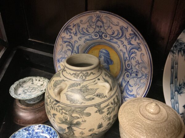 Pair of Italian Blue and White Glazed Bowls with Silhouette Portraits