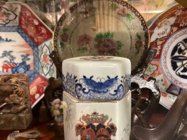 Chinese Export Porcelain Box